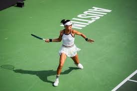 篮球篮网更新战术板，全队轮转更灵活